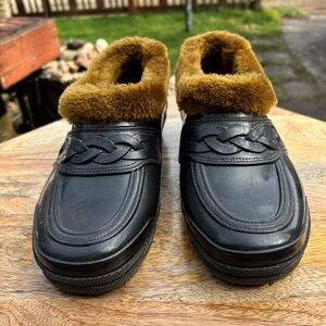 Black Rubber Loafers Size 10 with Brown Fur Lining. Great For Gardening!
